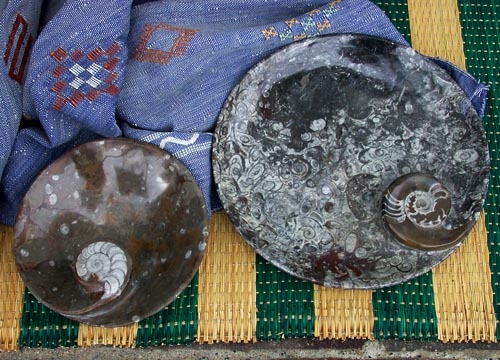 Fossile Steinplatte Handarbeit Marokko